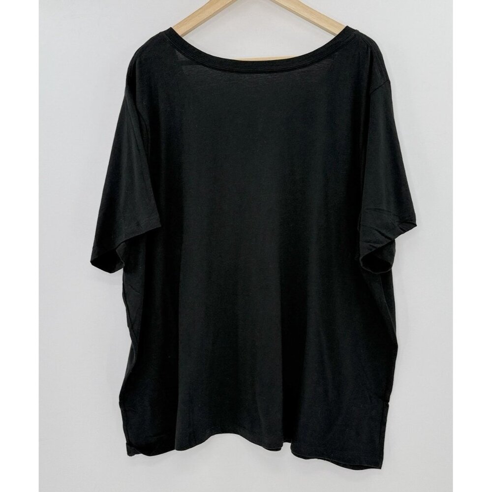 NWT Ava & Viv Plus Size V-Neck Short Sleeve T-Shirt 3x Normcore Wardrobe Staple - Picture 2 of 7